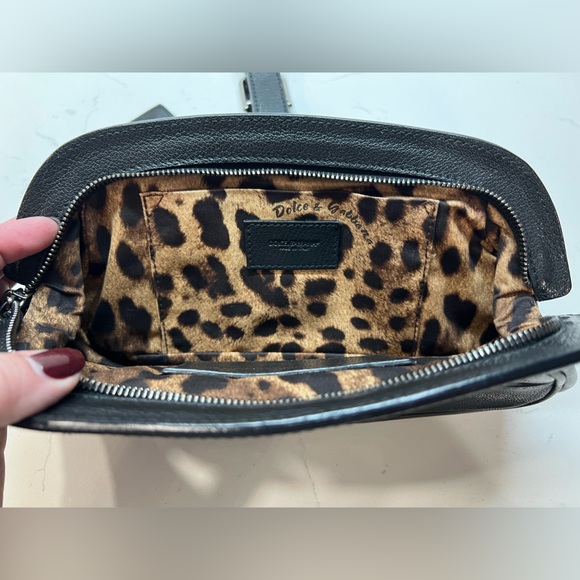 Gently used Dolce & Gabbana Miss Romantique Patent Leather Clutch D&G Black - Picture 5 of 13